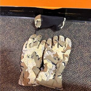 Kuiu Kenai Packable Glove in Valo